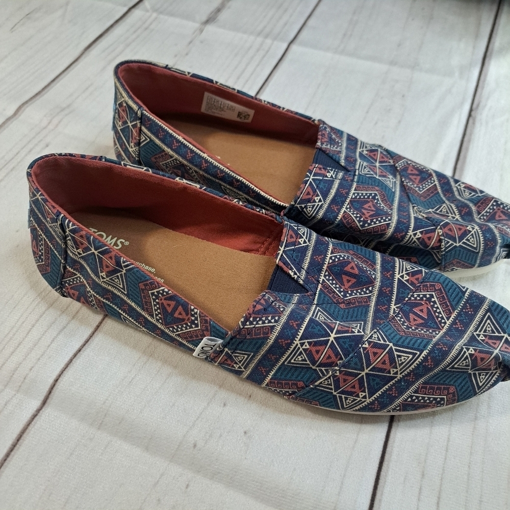 Toms Aztec Patterned Slip-On Canvas Shoes Size W9.5